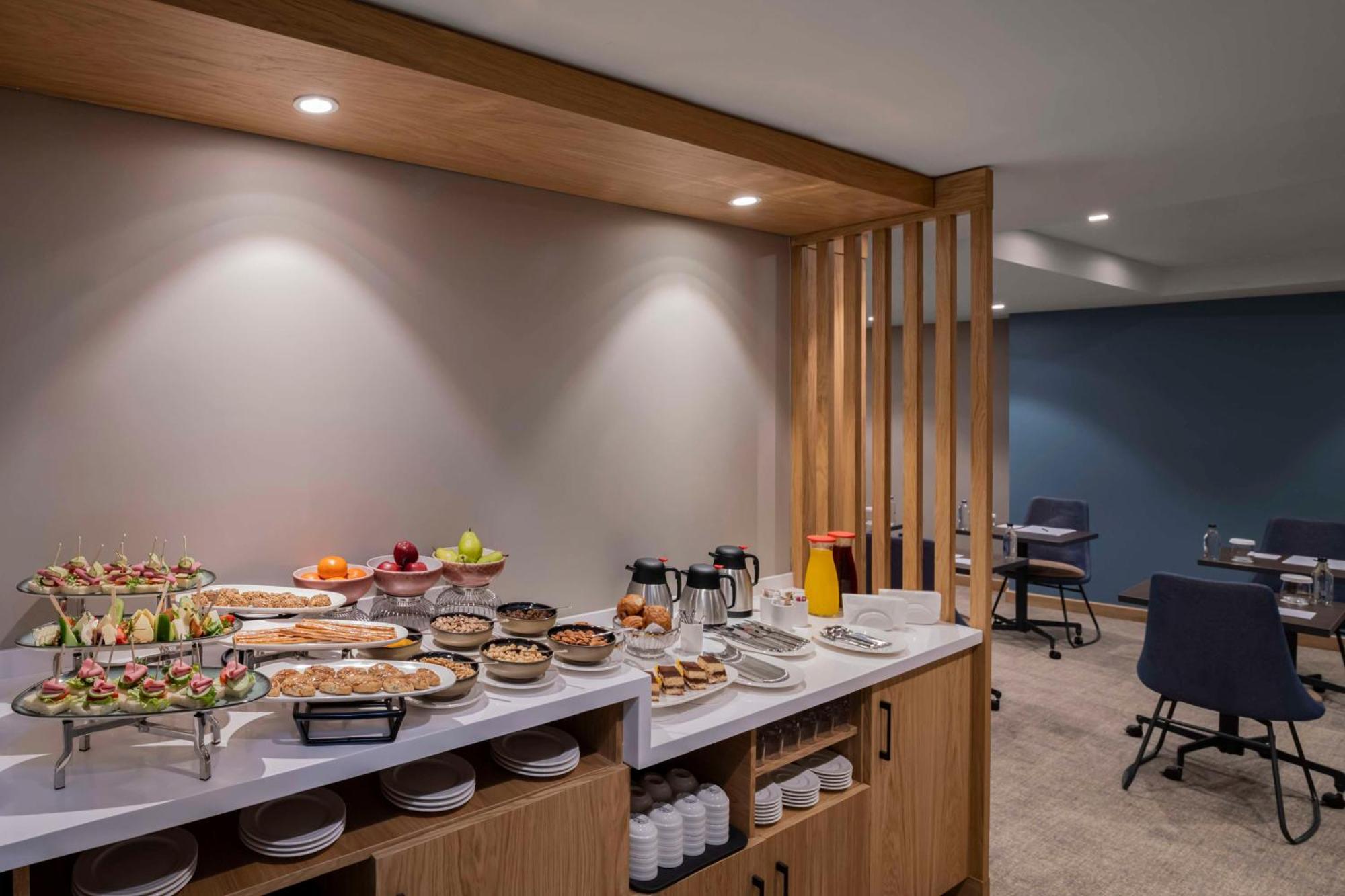 Hampton By Hilton Istanbul Sirkeci Hotel Exterior foto